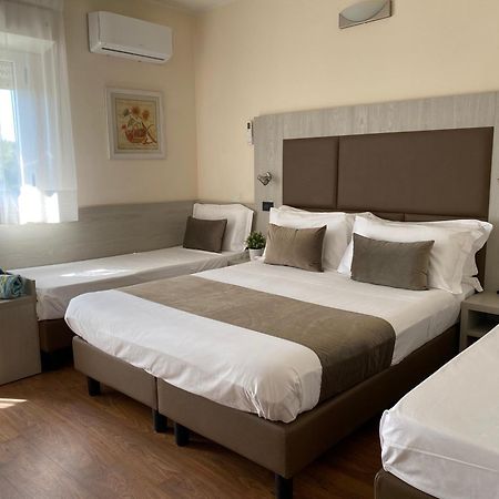 Golf Hotel Riccione Buitenkant foto